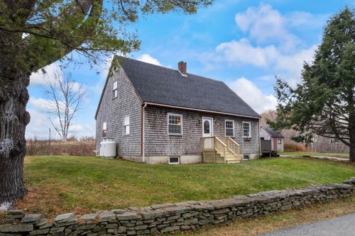 240 Rankin Street, Rockland, ME, 04841 | Card Image