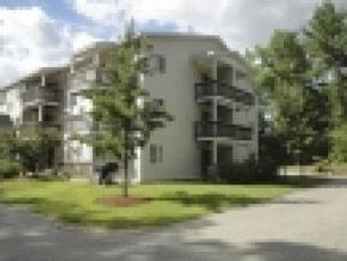 11-99 Mammoth Road, Hooksett, NH, 03106 | Card Image