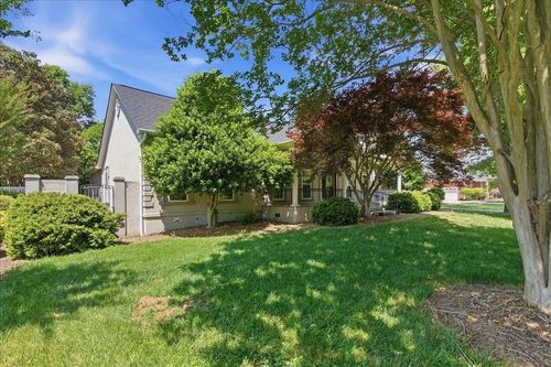 212 Watersedge Dr, Boiling Springs, SC, 29316-7727 | Card Image
