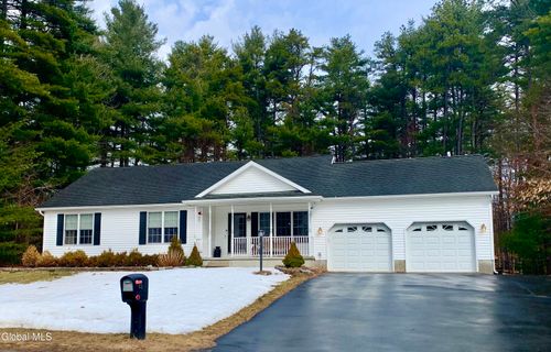 62 Nicole Dr, Queensbury, NY, 12804-8847 | Card Image