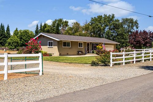 3032 Carlile Drive, Loomis, CA, 95650 | Card Image