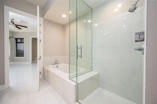 APT-401 - 717 S Riverside Dr, Condo with 2 bedrooms, 2 bathrooms and null parking in Memphis TN | Image 24