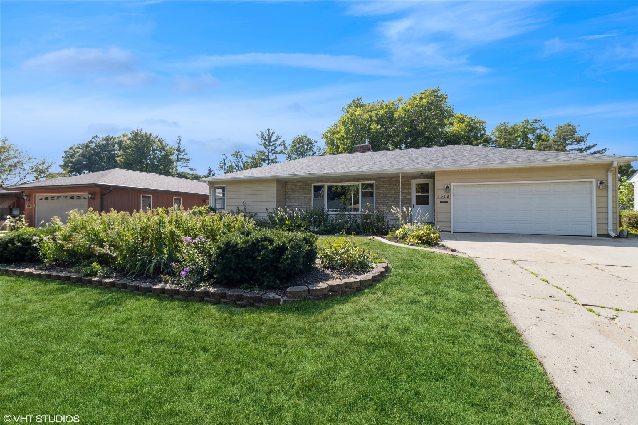 Wilson Ave, Ames, IA 50010