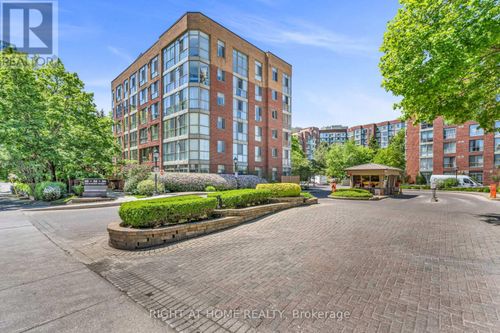 208-20 Southport St, Toronto, ON, M6S4Y8 | Card Image