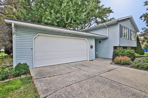 540 Allan Ave, Owatonna, MN, 55060-2712 | Card Image