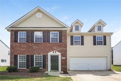 6826 Championship Dr, Whitsett, NC, 27377-8716 | Card Image