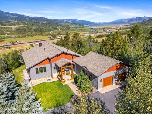 374 Upper Ridge Rd, Alpine, WY, 83128 | Card Image