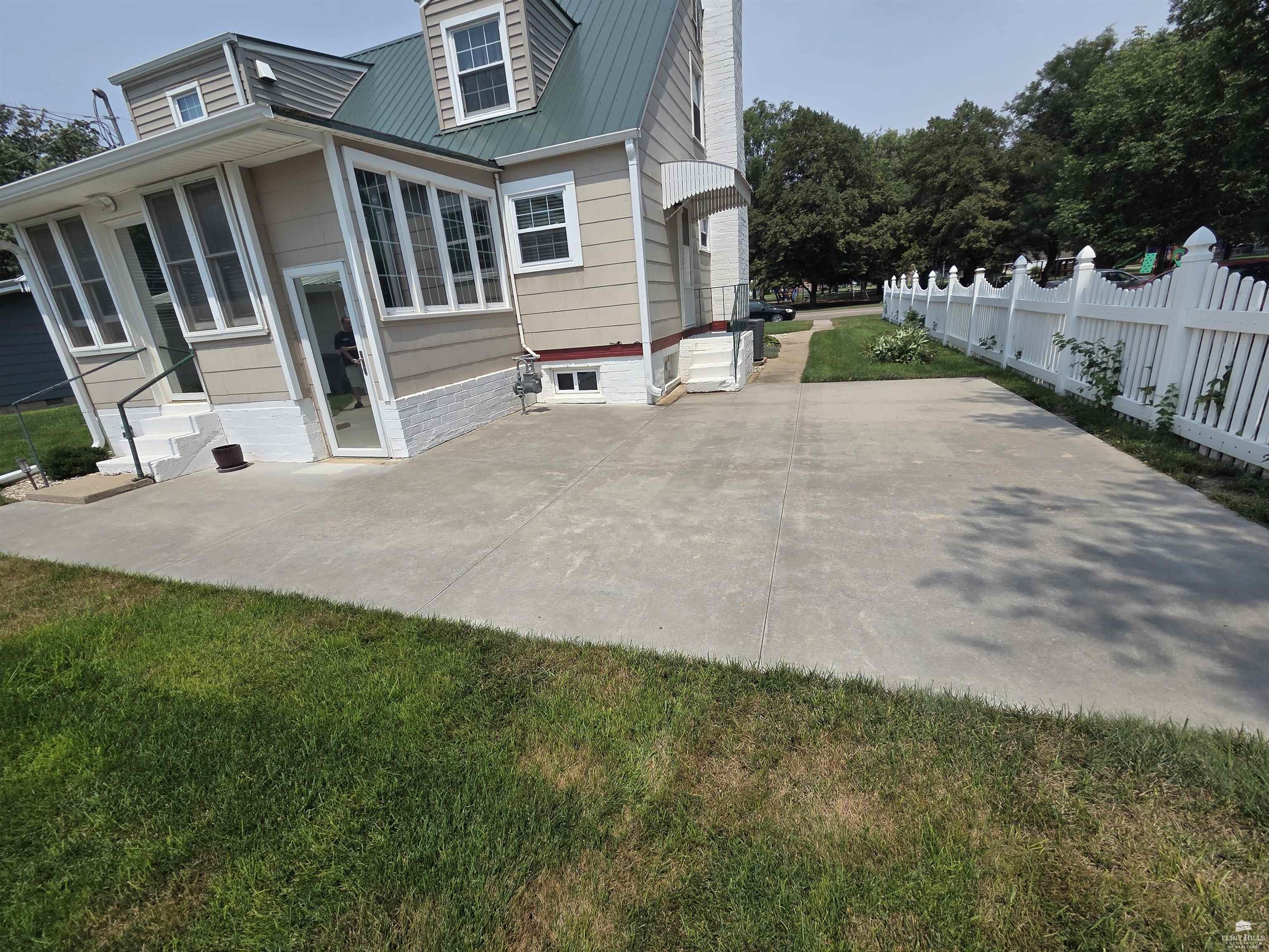 Residential in Glasco 2