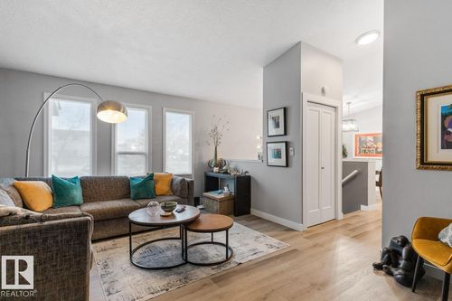 6411 180 St Nw, Edmonton, AB, T5T2P3 | Card Image