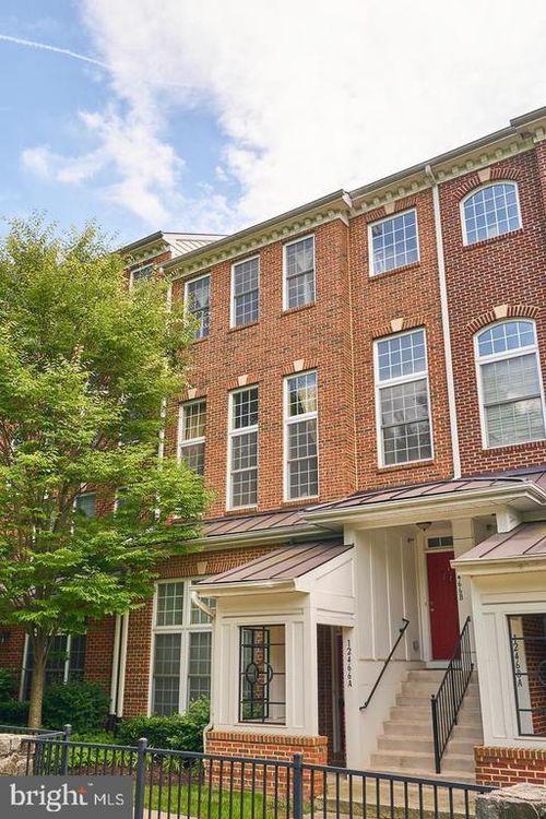 103a-12466 Liberty Bridge Rd, FAIRFAX, VA, 22033-6029 | Card Image