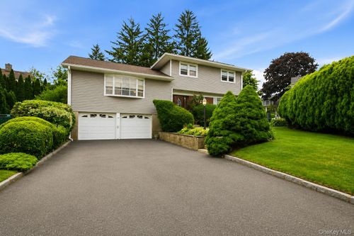 16 Baldwin Lane, New Rochelle, NY, 10583 | Card Image