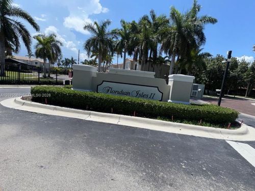 1013-1013 Ne 42nd Ave, Homestead, FL, 33033-5903 | Card Image