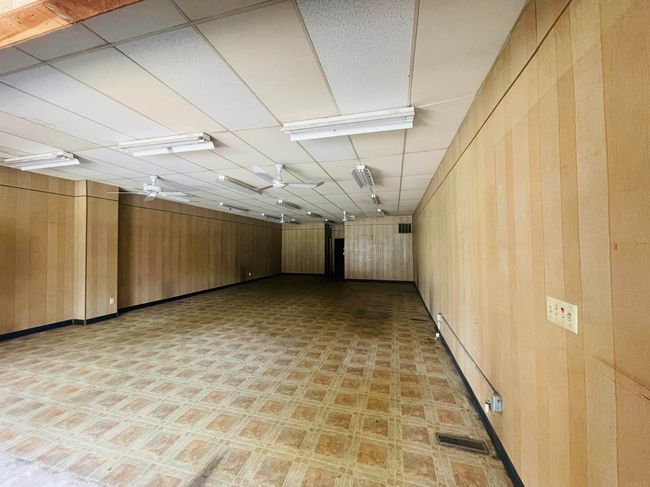 103 W Main St, Home with 0 bedrooms, 2 bathrooms and 2 parking in Larwill IN | Image 7