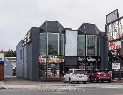 204-6174 Yonge St, North York, ON, M2M3X1 | Card Image