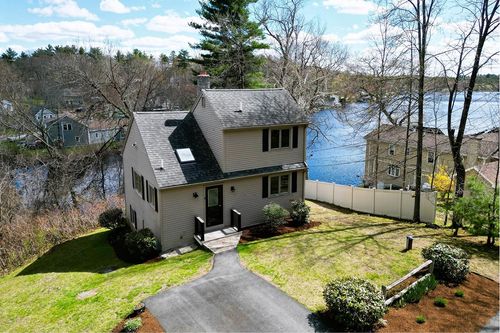 19 Waterfront Way, Salem, NH, 03079-1402 | Card Image