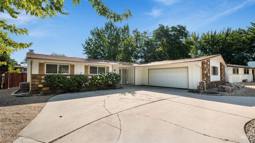 4054 N Maple Grove Rd, Boise, ID, 83704-3245 | Card Image