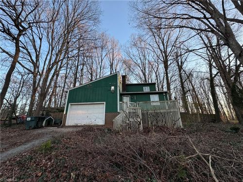 2906 Rhonswood Dr, Tobaccoville, NC, 27050-9507 | Card Image