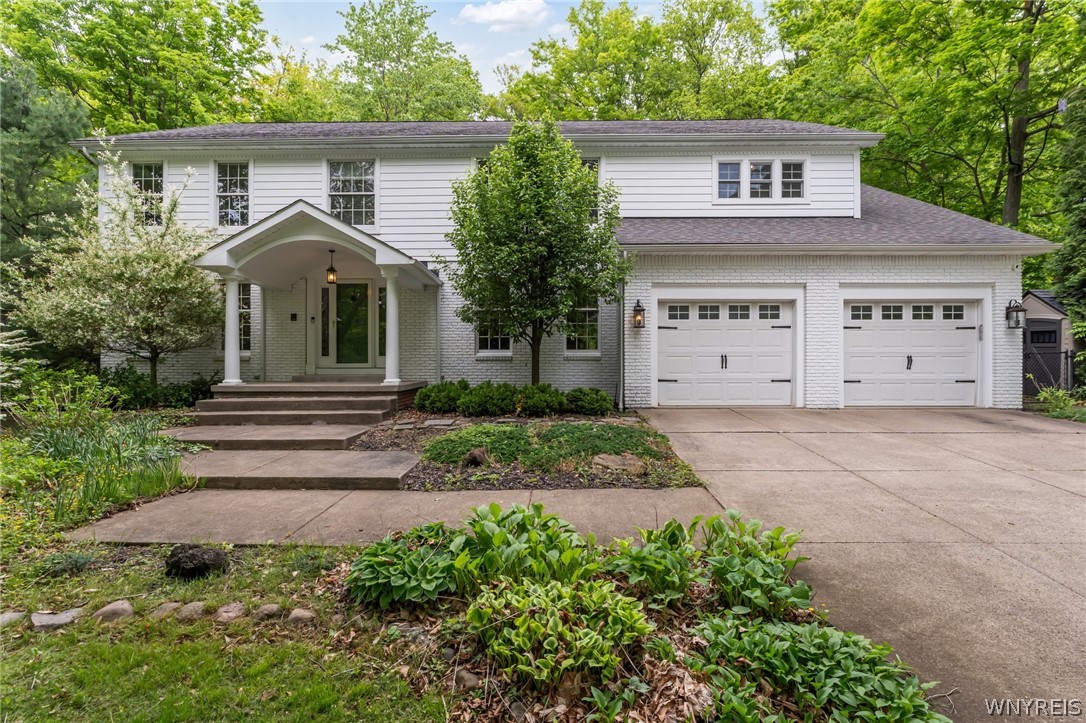 Knob Hill Rd, Orchard Park, NY 14127