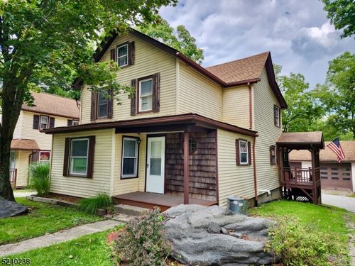 585 State Rt 23, Franklin, NJ, 07416-2208 | Card Image