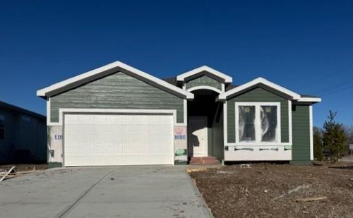 29508 W 196 St, Gardner, KS, 66030-9285 | Card Image