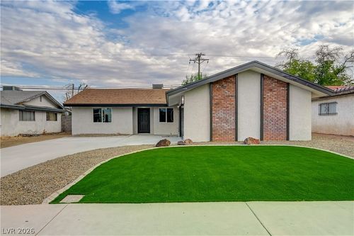 4409 Saint Andrews Cir, Las Vegas, NV, 89107-2075 | Card Image