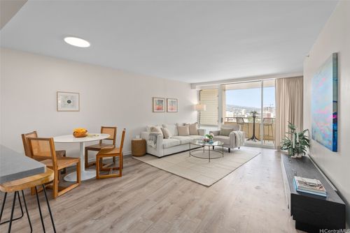 apt-1007-750 Kaheka St, Honolulu, HI, 96814-3733 | Card Image