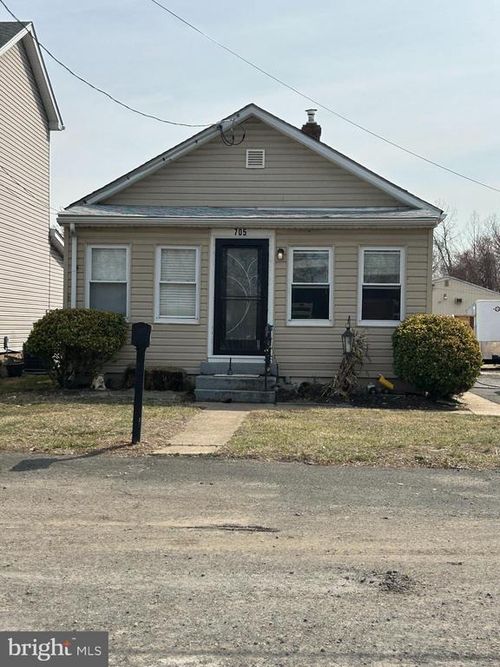 705 Bristol Pike, MORRISVILLE, PA, 19067-2423 | Card Image