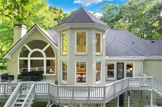 10635 N Edgewater Pl, House other with 5 bedrooms, 6 bathrooms and 5 parking in Johns Creek GA | Image 48