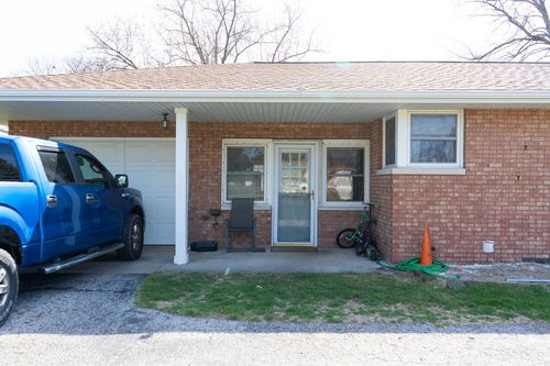 7426 W Lancaster Rd, Peoria, IL, 61607-9543 | Card Image