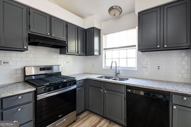 6136 Marbut Rd, House other with 3 bedrooms, 3 bathrooms and 2 parking in lithonia GA | Image 6