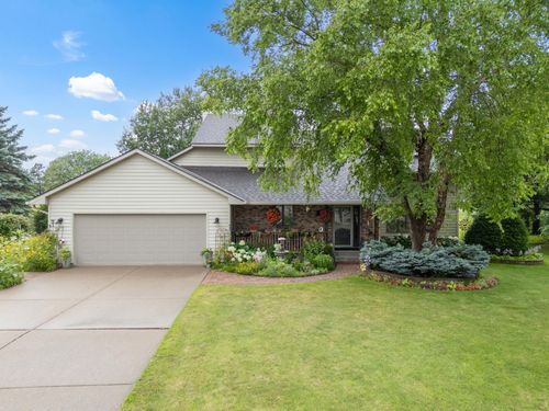 6 Greenhaven Bay, Faribault, MN, 55021-9257 | Card Image
