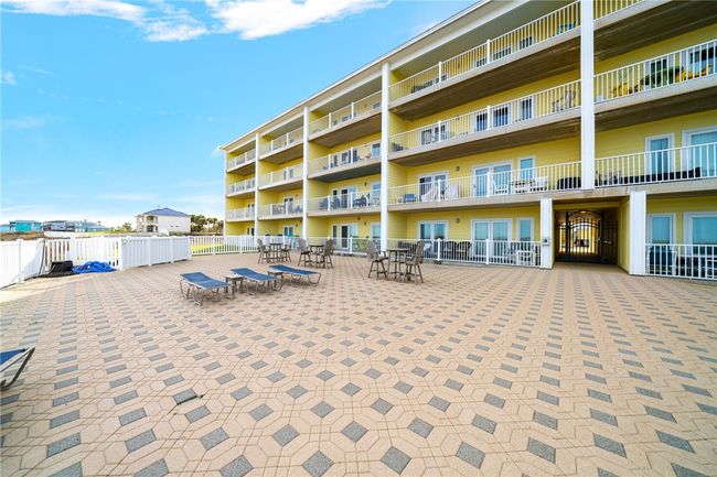 1006 - 5495 State Highway 361, Condo with 2 bedrooms, 2 bathrooms and null parking in Port Aransas TX | Image 11
