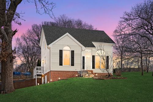 1735 Creekview Ct, Adams, TN, 37010-8958 | Card Image