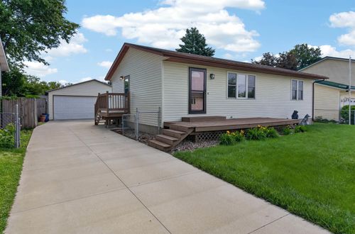 903 Heartland Hills Dr., Waterloo, IA, 50701 | Card Image