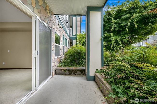 C102 - 259 W Bakerview Rd, Condo with 2 bedrooms, 2 bathrooms and 1 parking in Bellingham WA | Image 20