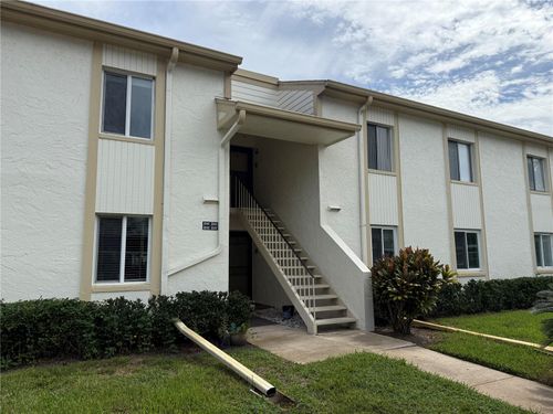 208-208 Cypress Ct, OLDSMAR, FL, 34677-6109 | Card Image