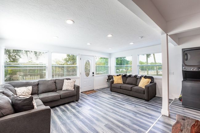 903 S Riverside Dr, House other with 2 bedrooms, 2 bathrooms and null parking in STEINHATCHEE FL | Image 4