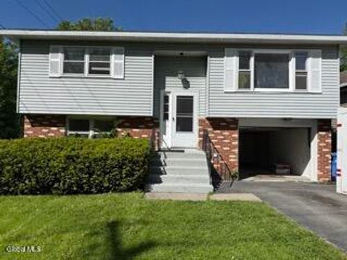 53 N Greenway, Albany, NY, 12208 | Card Image