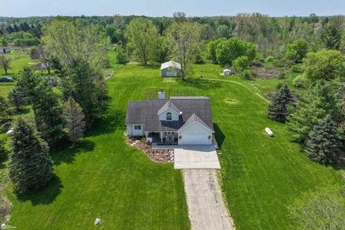 8866 Hough Rd, Almont, MI, 48003-9643 | Card Image