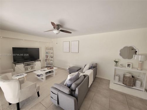 3227-3227 32nd Way, West Palm Beach, FL, 33407-6713 | Card Image