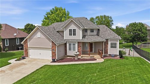 1305 Sw Crystal Creek Pl, Blue Springs, MO, 64015-8899 | Card Image