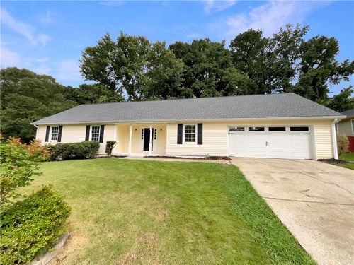 670 Spring Forest Dr, Lawrenceville, GA, 30043-2460 | Card Image