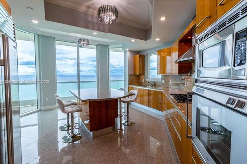 2402-16051 Collins Avenue, Sunny Isles Beach, FL, 33160 | Card Image