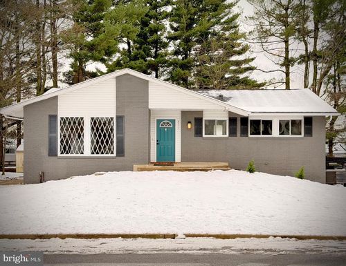 8333 Scotts Level Rd, BALTIMORE, MD, 21208-2107 | Card Image