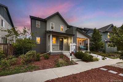 7936 E 53rd Drive, Townhouse with 3 bedrooms, 2 bathrooms and 2 parking in Denver CO | Image 3