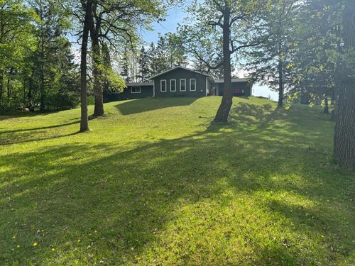 29829 400th Ave, Roseau, MN, 56751-8324 | Card Image