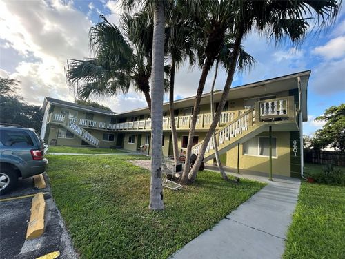 201-6601 Sw 46th St, Davie, FL, 33314-4359 | Card Image