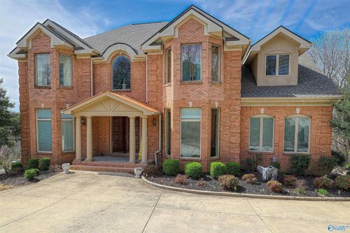 5 Saint Charles Rd Se, Huntsville, AL, 35801-1165 | Card Image