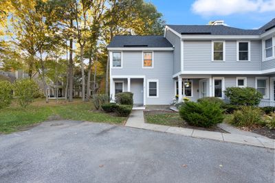 8 - 8 Blueberry Ct, Condo with 2 bedrooms, 2 bathrooms and 2 parking in Rockland MA | Image 1