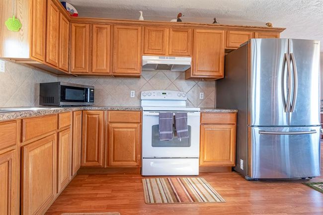 240 Coco Loop, House other with 2 bedrooms, 2 bathrooms and 2 parking in Pointblank TX | Image 11